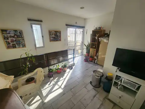 Depto Tipo Casa en Venta 40 años