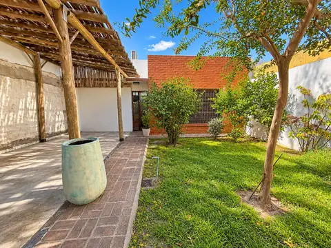 Casa en Venta en Bernal Oeste, USD 129.000