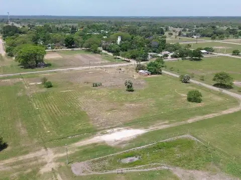 Calle R. Leguizamon y publica, manzana 64 (Lote 9)