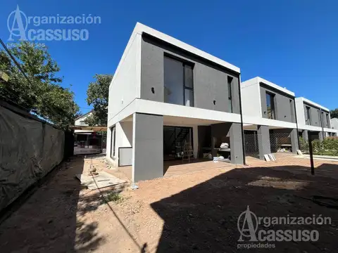 VASS Puerto Rico - Hipólito Yrigoyen 2810  Martínez - Tipología 1