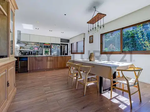 Casa en Venta de 6 dormitorios