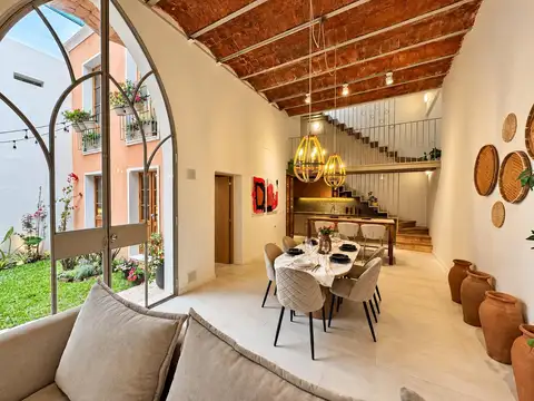 Casa de diseño de 3 dormitorios con patio, pileta y terraza exclusiva | Zona Río