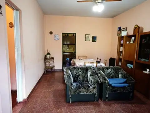 Depto Tipo Casa 3 ambientes con 1 baño