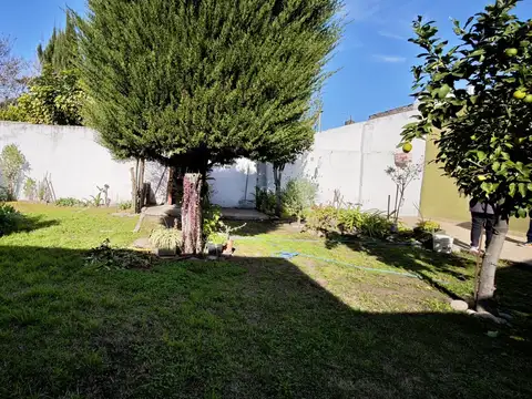 Depto Tipo Casa en Venta en Lomas del Mirador, USD 95.000