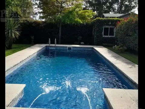 Casa en Venta en El Trébol, USD 240.000