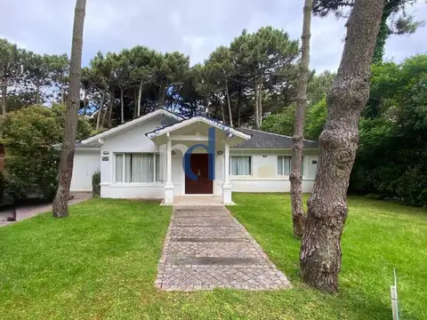 Casa 3 Dormitorios en Venta en Pinamar Zona Norte