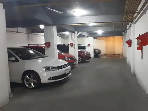 Cochera en venta en Almagro.