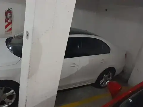 Cochera en venta en Almagro.