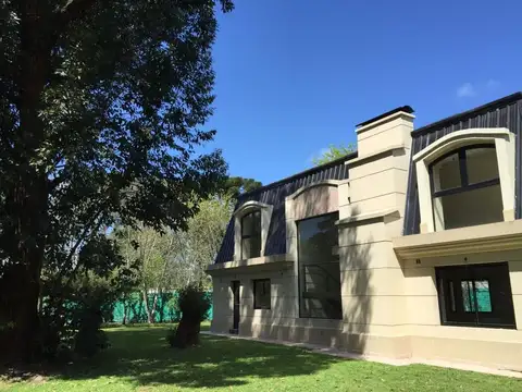 Casa en Venta en Los Robles De Maschwitz, USD 450.000