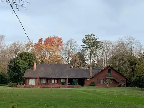 Casa en venta - 6 Dormitorios 6 Baños - 17.000Mts2 - Tortuguitas