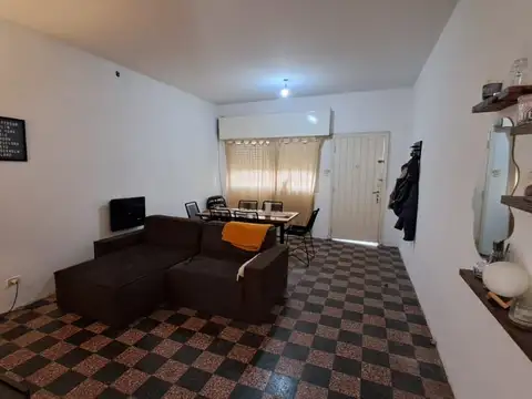 Depto Tipo Casa en Venta de 2 ambientes