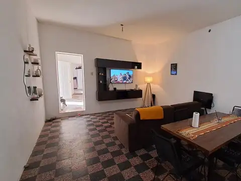 Gral Hornos 2800, Piso PB