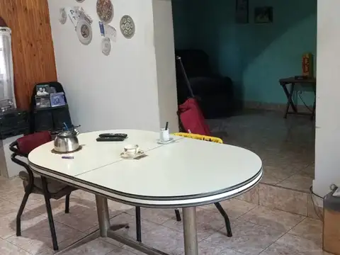 Casa 3 ambientes con 1 baño