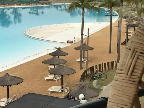 Lagoon Pilar 100