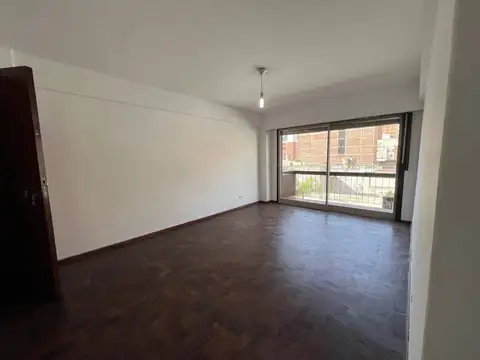 Nicolás Avellaneda 200