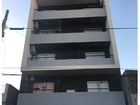 Departamento en Alquiler, Monoambiente. - Buen estado, Caseros Centro