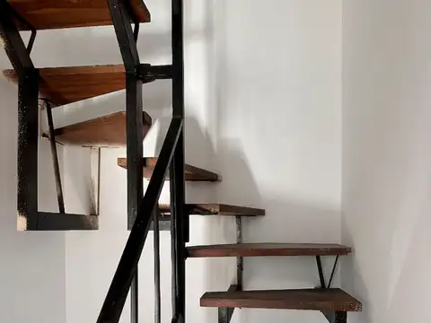 Venta casa de pasillo 2 dormitorios