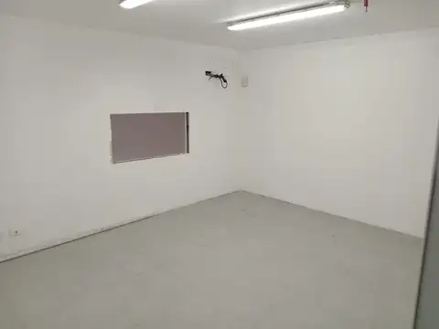 Local - Alquiler - Argentina, Tigre - Av Hipólito Yrigoyen 2949