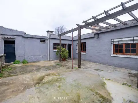 Casa 4 ambientes con 1 baño