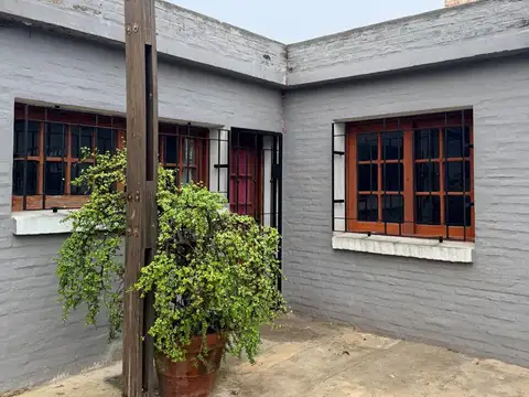 VENTA CASA 3 DORMITORIOS CON PATIO