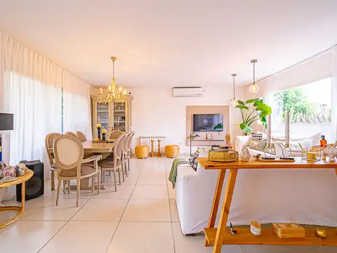 Casa en Venta en Haras Santa Maria, USD 240.000
