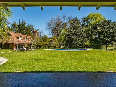 casa quinta en Mashwitz Los Naranjos 9775m2 de lote casa principal, pileta