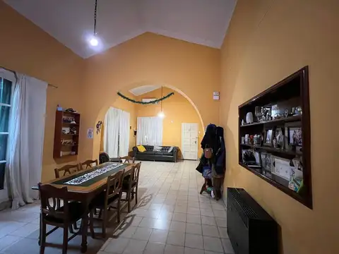 Maipú 900