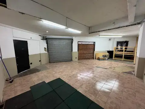 Local en Alquiler en Castelar Norte, $ 700.000