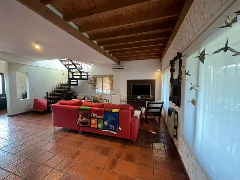 VENTA de Casa 5 Amb. Villa Udaondo