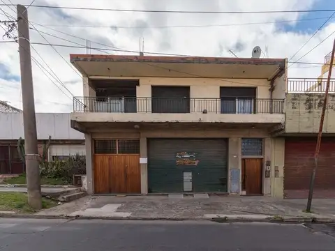 GALPON EN VENTA QUILMES OESTE 7 AMBIENTES