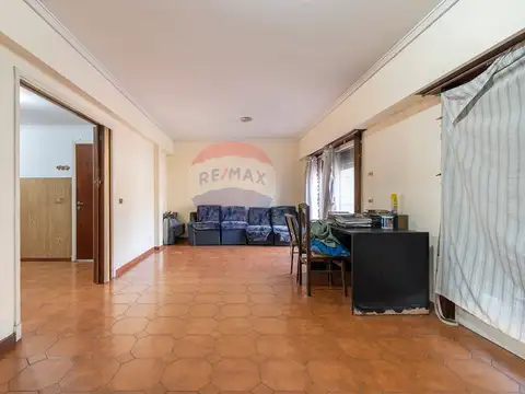 Casa 7 ambientes con 3 baños