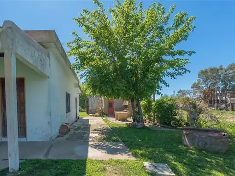 2 Dormitorios, sobre amplia superficie de 607m²