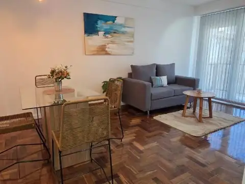 Hermoso departamento reciclado a nuevo, a 1 cuadra del mar.