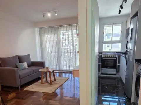 Hermoso departamento reciclado a nuevo, a 1 cuadra del mar.