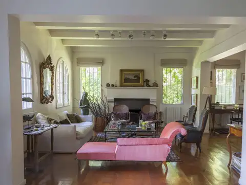 Casa 6 ambientes con 3 baños