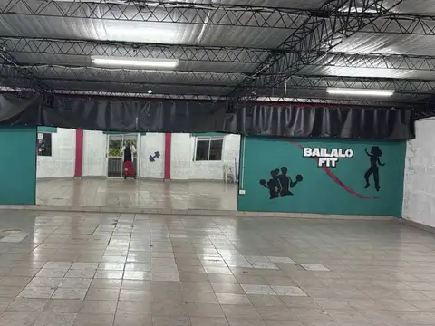 Local en Alquiler en Lanus Este, $ 550.000