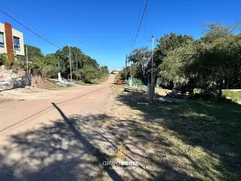 Terreno en Venta en Villa Catalina, USD 18.500