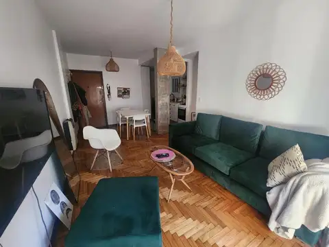Departamento 3 ambientes al frente con balcon exc. estado