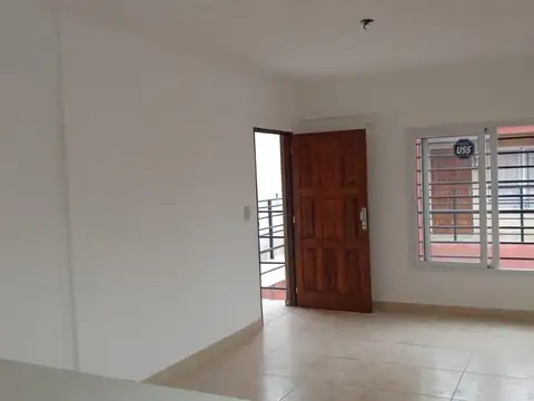 Departamento 2 ambientes en 2°piso en alquiler en San Justo
