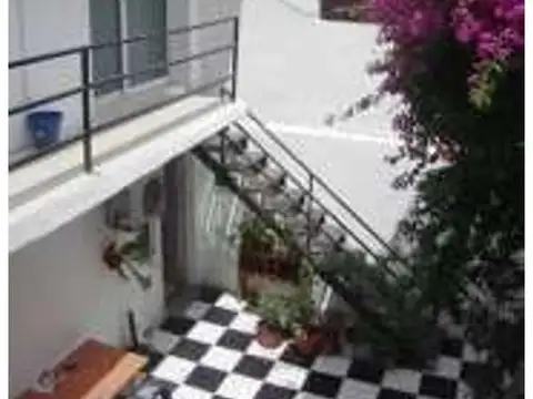 Depto Tipo Casa en Venta 90 años