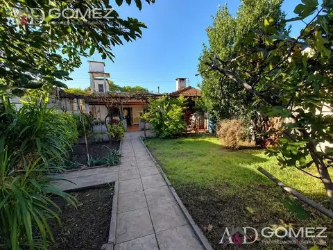 PH AL FRENTE CON JARDIN