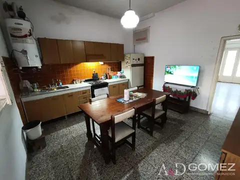 Depto Tipo Casa en Alquiler 50 años