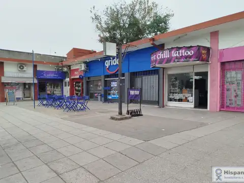 Local en alquiler con excelente ubicación en el centro de Del Viso, Pilar