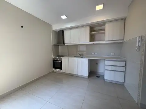 Departamento en Alquiler en Flores, USD 1.400