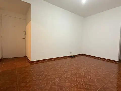 Departamento en Alquiler en Pompeya, $ 500.000