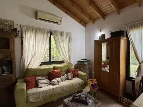 Casa en Venta con 1 cochera