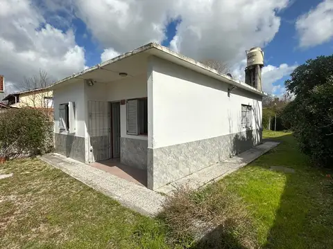 CASA 3 AMBIENTES CON LOTE PROPIO DE 400M2 A 4 CUADRAS DEL MAR- MAR DE AJÓ