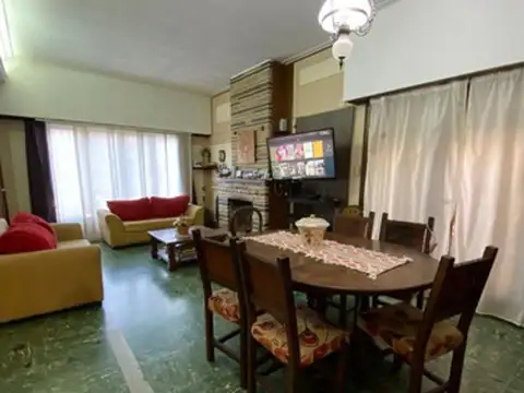 Venta Casa 6 Ambientes Pablo Pizurno 1100, Hurlingham