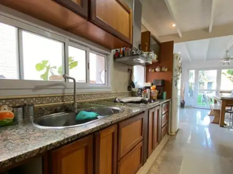 Pablo Pizzurno 1100, Hurlingham, Provincia De Buenos Aires, Argentina