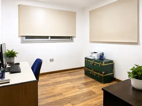 Casa en Venta con 4 cocheras